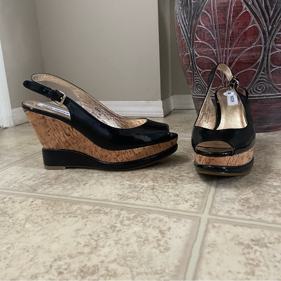 Steve Madden women black faux leather cork platform peep toe heels. Size 9. NWOT - Picture 6 of 11
